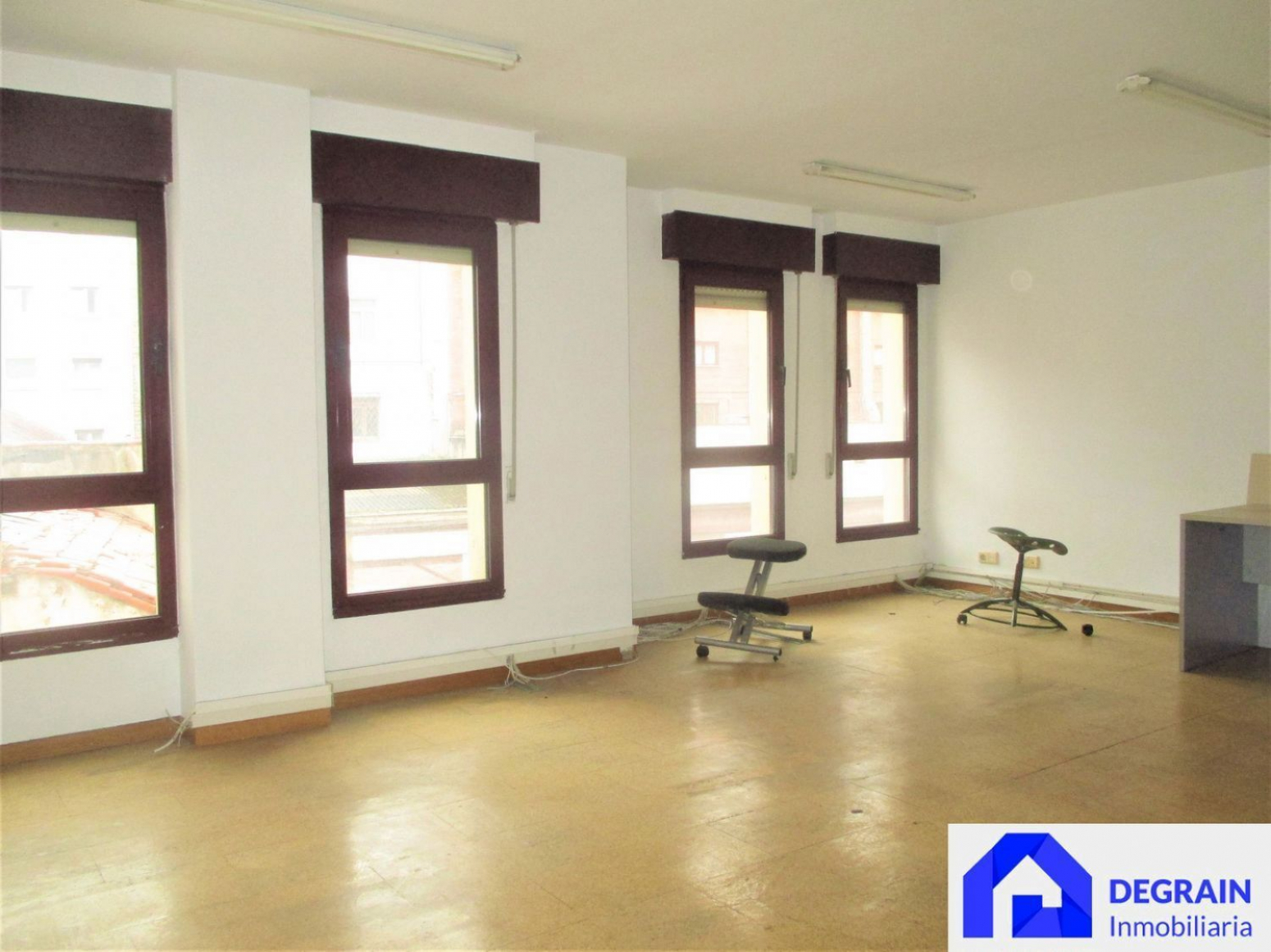 Locales-Venta-Oviedo-1051596-Foto-2