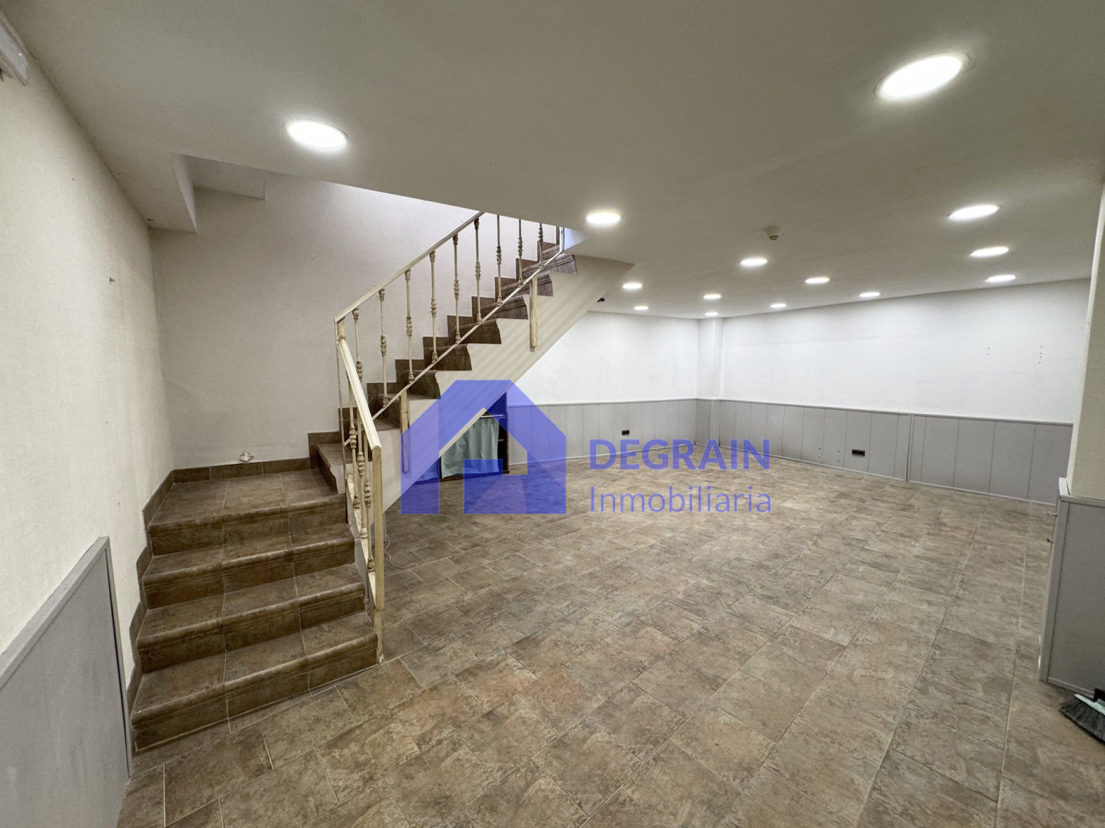 Locales-Venta-Oviedo-1174289-Foto-13