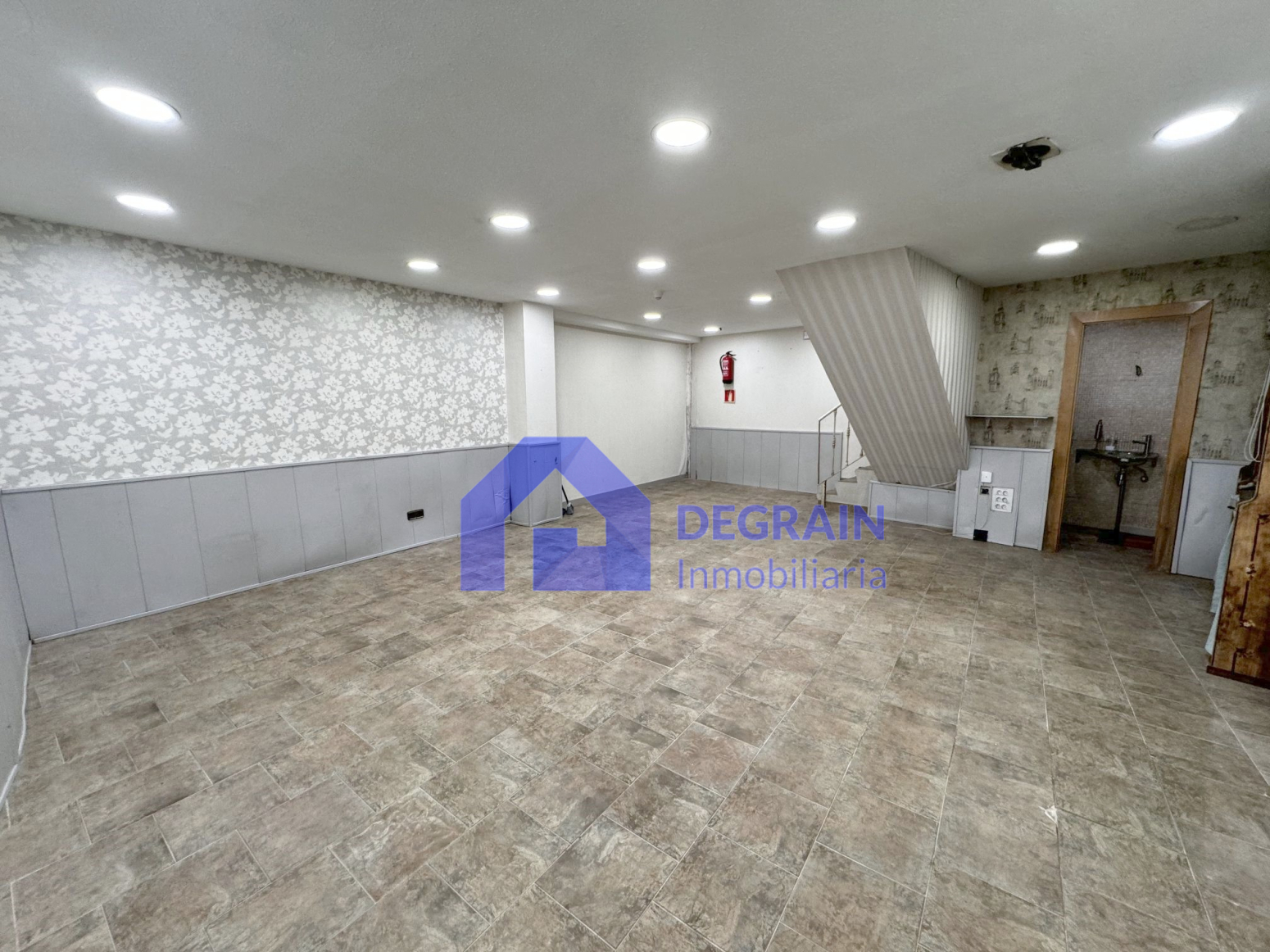 Locales-Venta-Oviedo-1174289-Foto-11