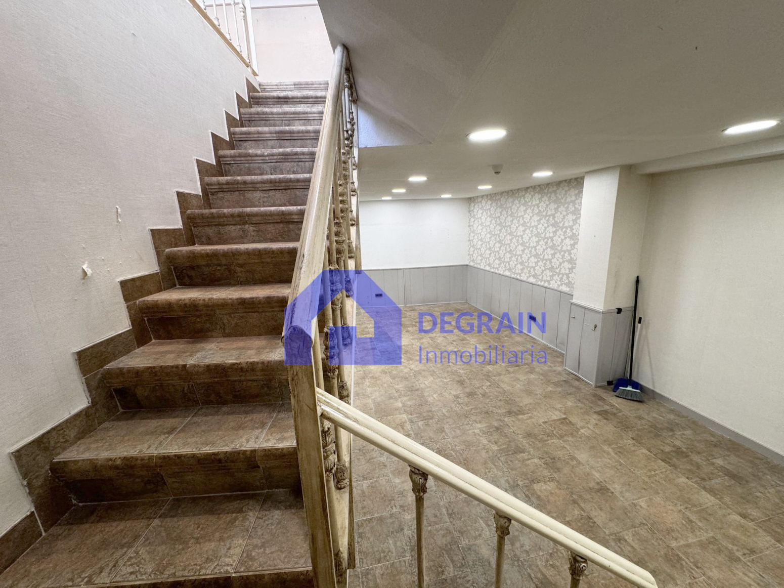 Locales-Venta-Oviedo-1174289-Foto-14