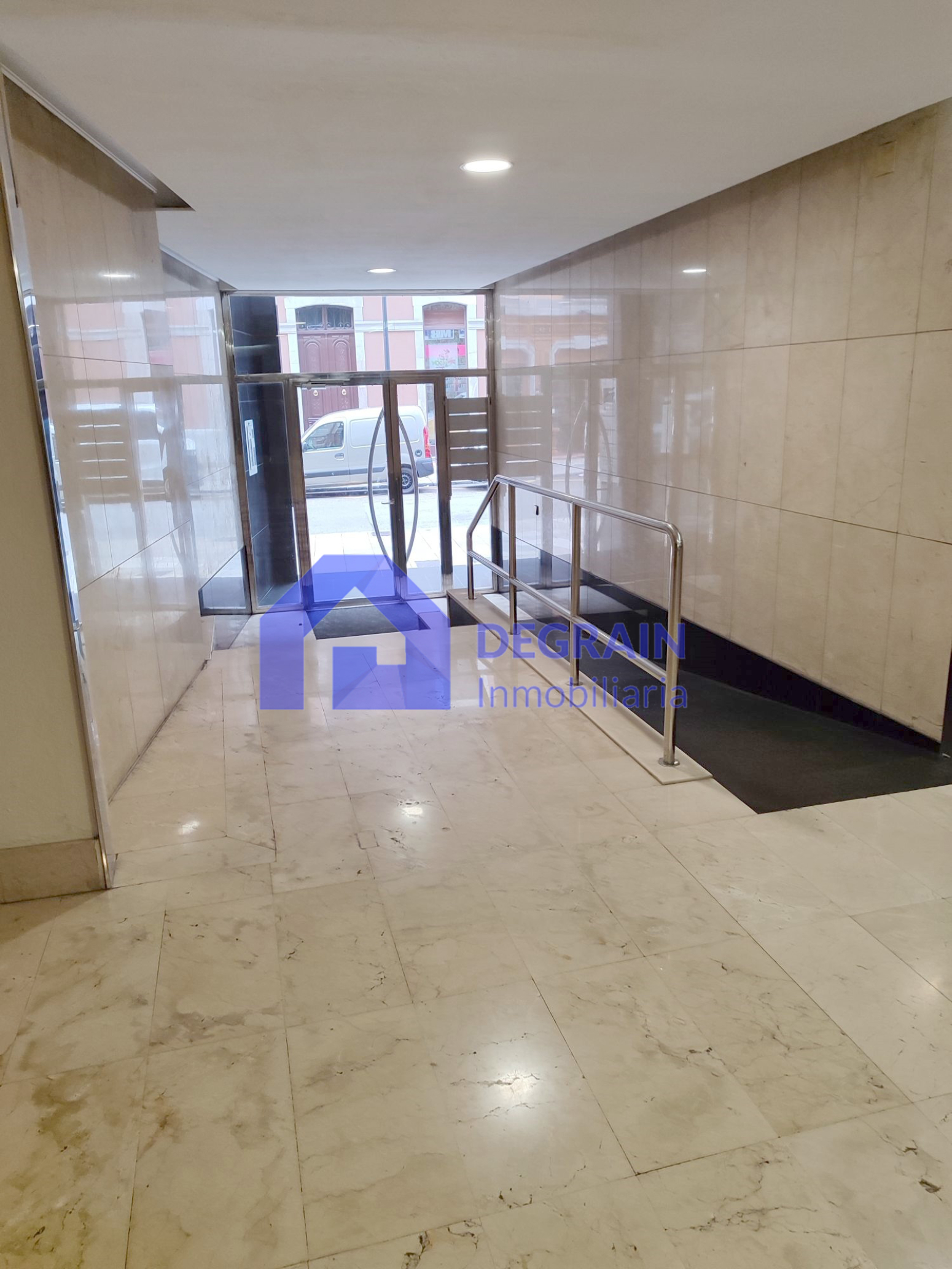 Oficinas-Venta-Oviedo-1423893-Foto-2