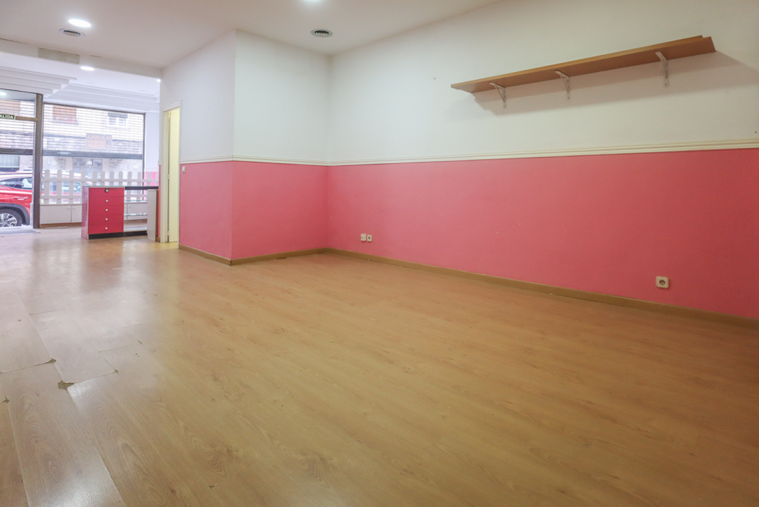 Locales-Venta-Oviedo-1396587-Foto-2