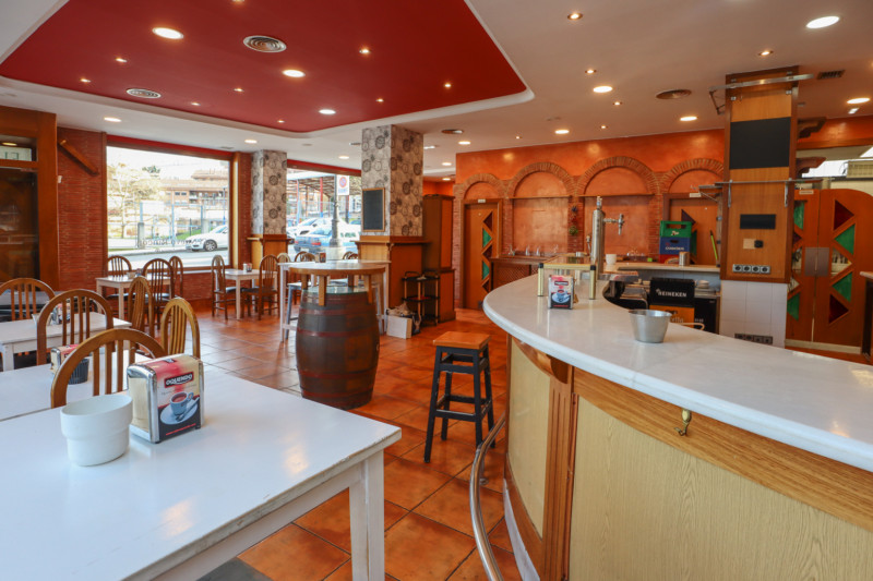 Locales-Venta-Oviedo-1586449-Foto-4
