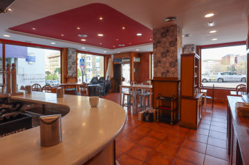 Locales-Venta-Oviedo-1586449-Foto-1-Carrousel