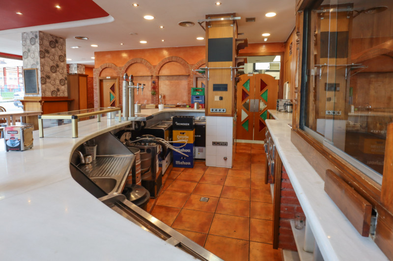 Locales-Venta-Oviedo-1586449-Foto-6