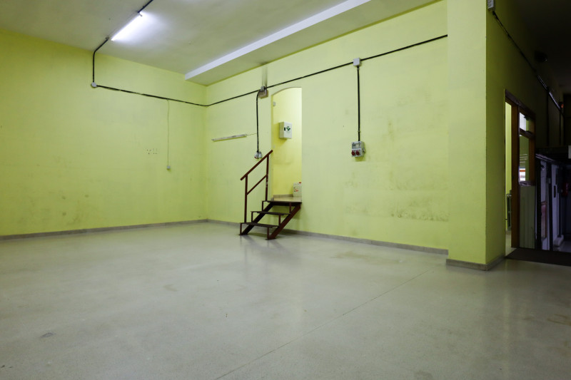 Locales-Venta-Oviedo-1639042-Foto-15