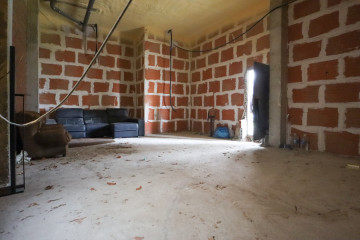 Locales-Venta-Oviedo-2249763-Foto-14-Carrousel