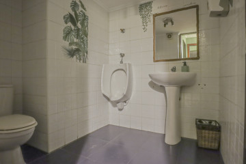 Locales-Venta-Oviedo-2331653-Foto-36-Carrousel