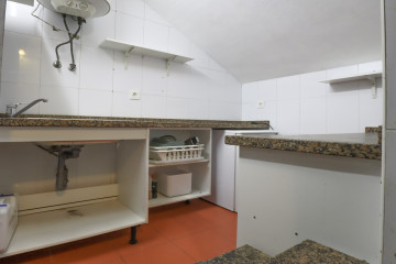 Locales-Venta-Oviedo-2331653-Foto-13-Carrousel