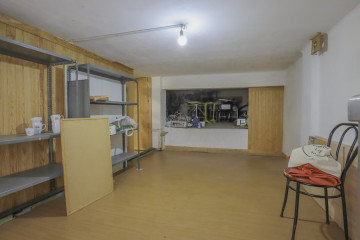 Locales-Venta-Oviedo-2331653-Foto-24-Carrousel