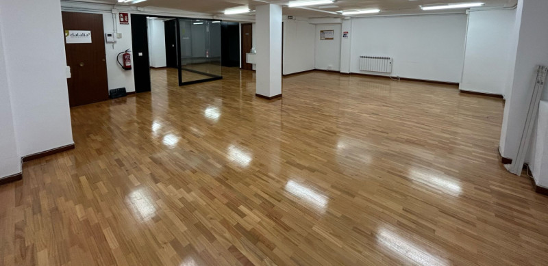 OPORTUNIDAD!!  OFICNA EN VENTA DE 150M² EN CENTRO DE LOGROÑO