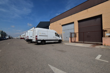 Naves-Venta-RafelbuÃ±ol-Rafelbunyol-2314828-Foto-9-Carrousel