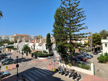 Pisos-Venta-Fuengirola-1221157-Foto-1-Carrousel