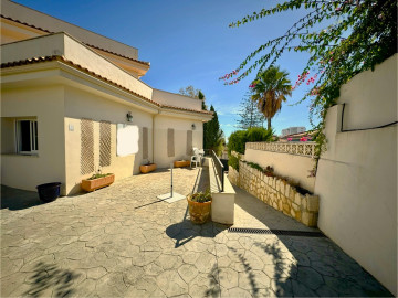 Negocios-Venta-BenalmÃ¡dena-1431400-Foto-1-Carrousel