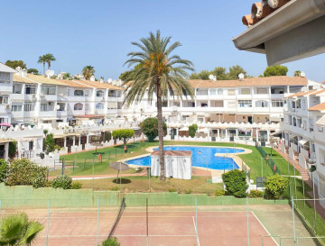 Coqueto dúplex en Mijas Costa con 2 dormitorios y piscina