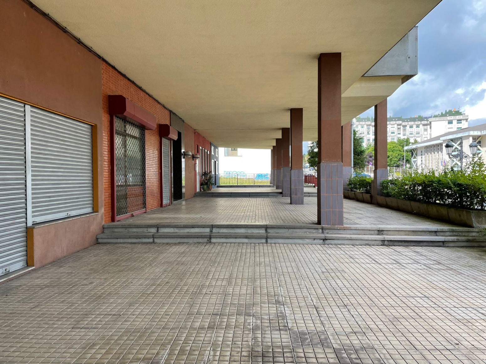 Locales-Venta-Oviedo-1095009-Foto-1