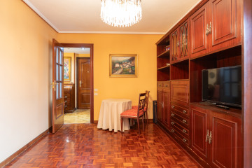 Pisos-Venta-Oviedo-1349302-Foto-7-Carrousel