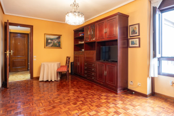 Pisos-Venta-Oviedo-1349302-Foto-5-Carrousel