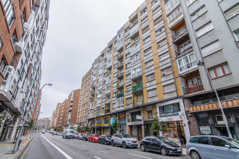 PISO EN EL CENTRO DE GIJON