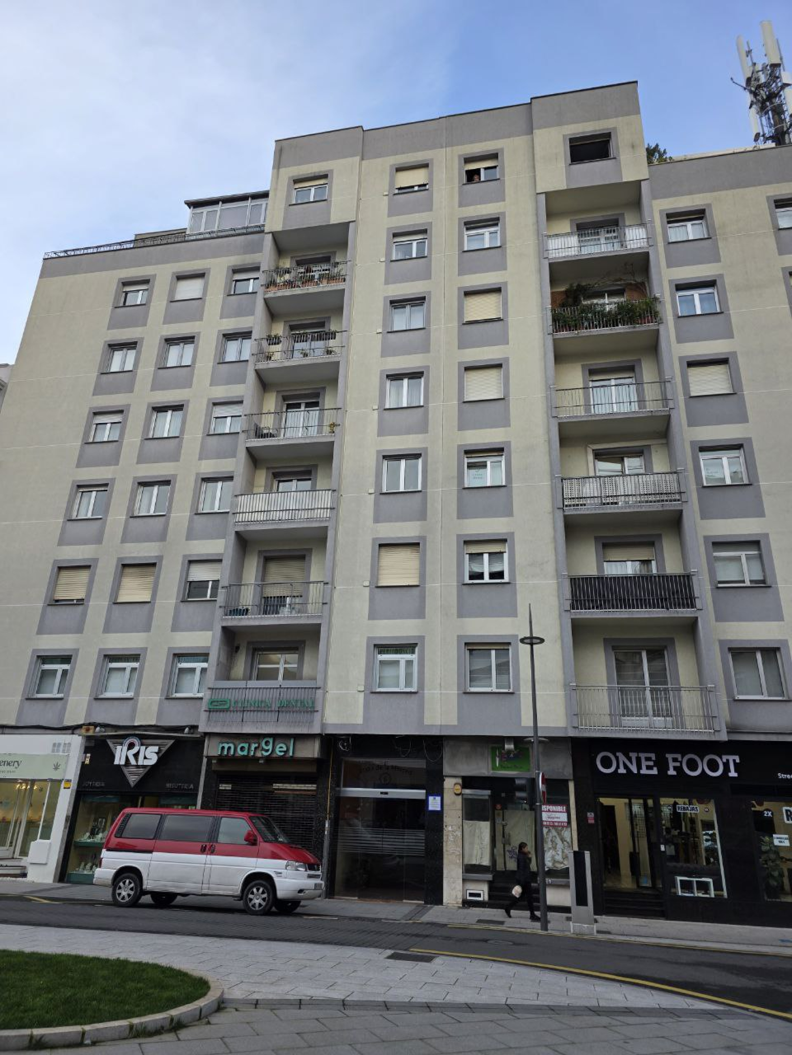 Pisos-Venta-AvilÃ©s-2300276-Foto-2