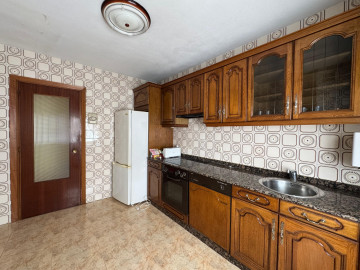 Pisos-Venta-AvilÃ©s-1724553-Foto-1-Carrousel