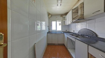 Pisos-Venta-L´Hospitalet de Llobregat-1905518-Foto-4-Carrousel
