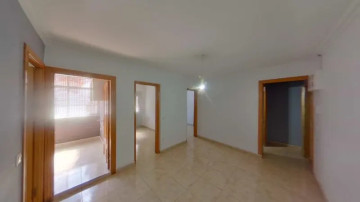 Pisos-Venta-LÂ´Hospitalet de Llobregat-1908215-Foto-1-Carrousel