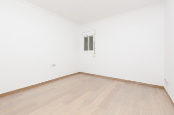 Pisos-Venta-Sant Boi de Llobregat-1929343-Foto-2-Carrousel