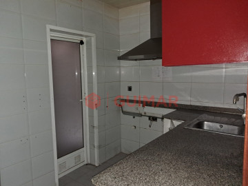 Pisos-Venta-Sant Boi de Llobregat-2010929-Foto-4-Carrousel