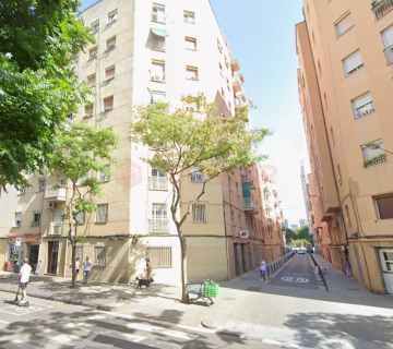 Pisos-Venta-L´Hospitalet de Llobregat-2200350-Foto-1-Carrousel