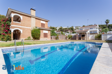 Casas o chalets-Venta-El Vendrell-2290061-Foto-1-Carrousel