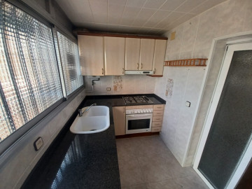 Pisos-Venta-L´Hospitalet de Llobregat-2331410-Foto-2-Carrousel