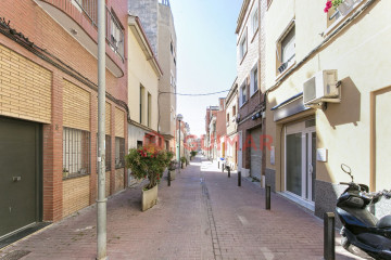 Casas o chalets-Venta-CornellÃ  de Llobregat-2336085-Foto-1-Carrousel