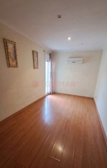 Pisos-Venta-L´Hospitalet de Llobregat-2348506-Foto-2-Carrousel