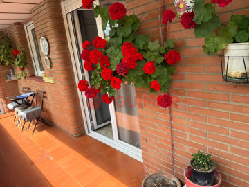 Pisos-Venta-Esplugues de Llobregat-2364317-Foto-1-Carrousel