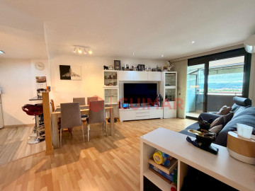 Pisos-Venta-Cornellà de Llobregat-2364420-Foto-2-Carrousel