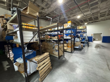 Naves-Alquiler-Alcobendas-2336145-Foto-1-Carrousel