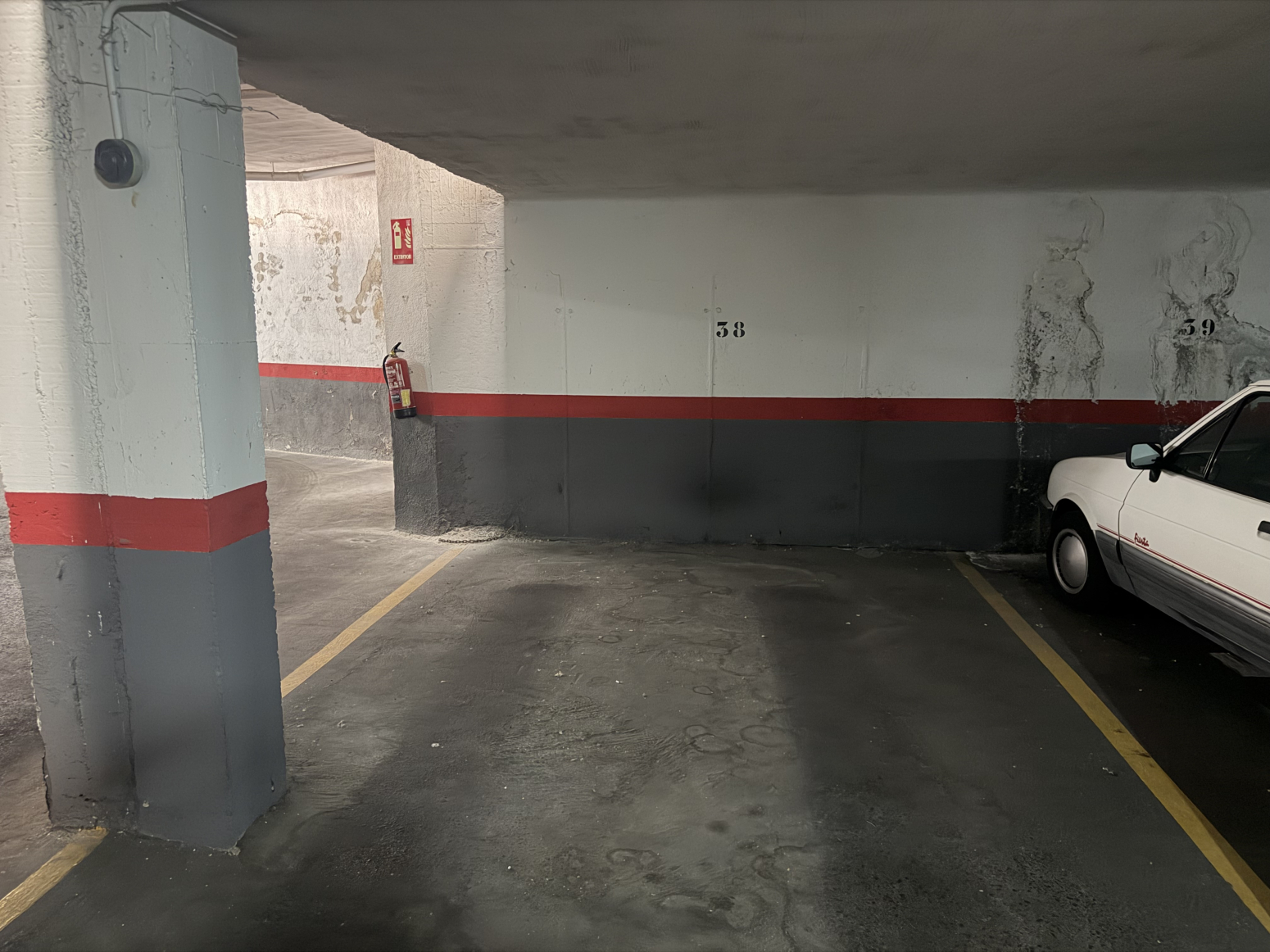 PLAZA DE GARAJE EN VENTA EN EXCLUSIVA EN CALLE MELILLA 30