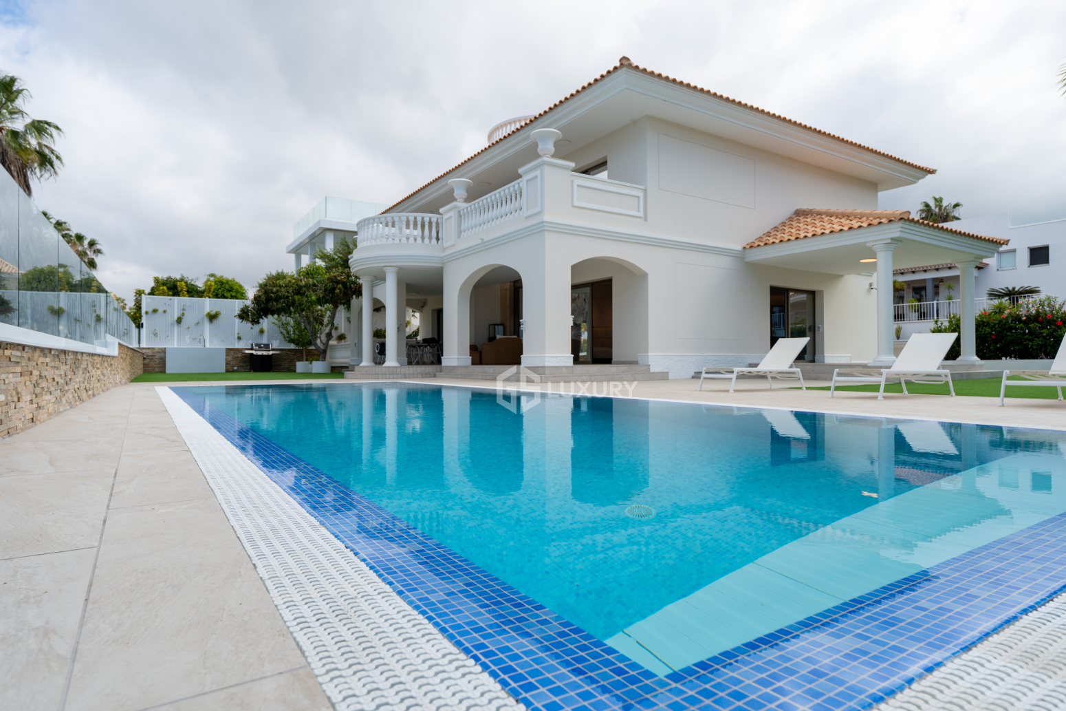 Exclusive Luxury Villa on the First Line of the Golf Course