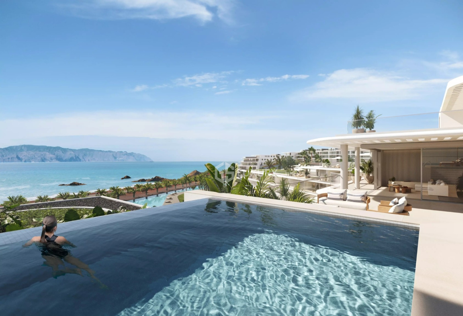 SOLUM: 4 bedroom beachfront apartment