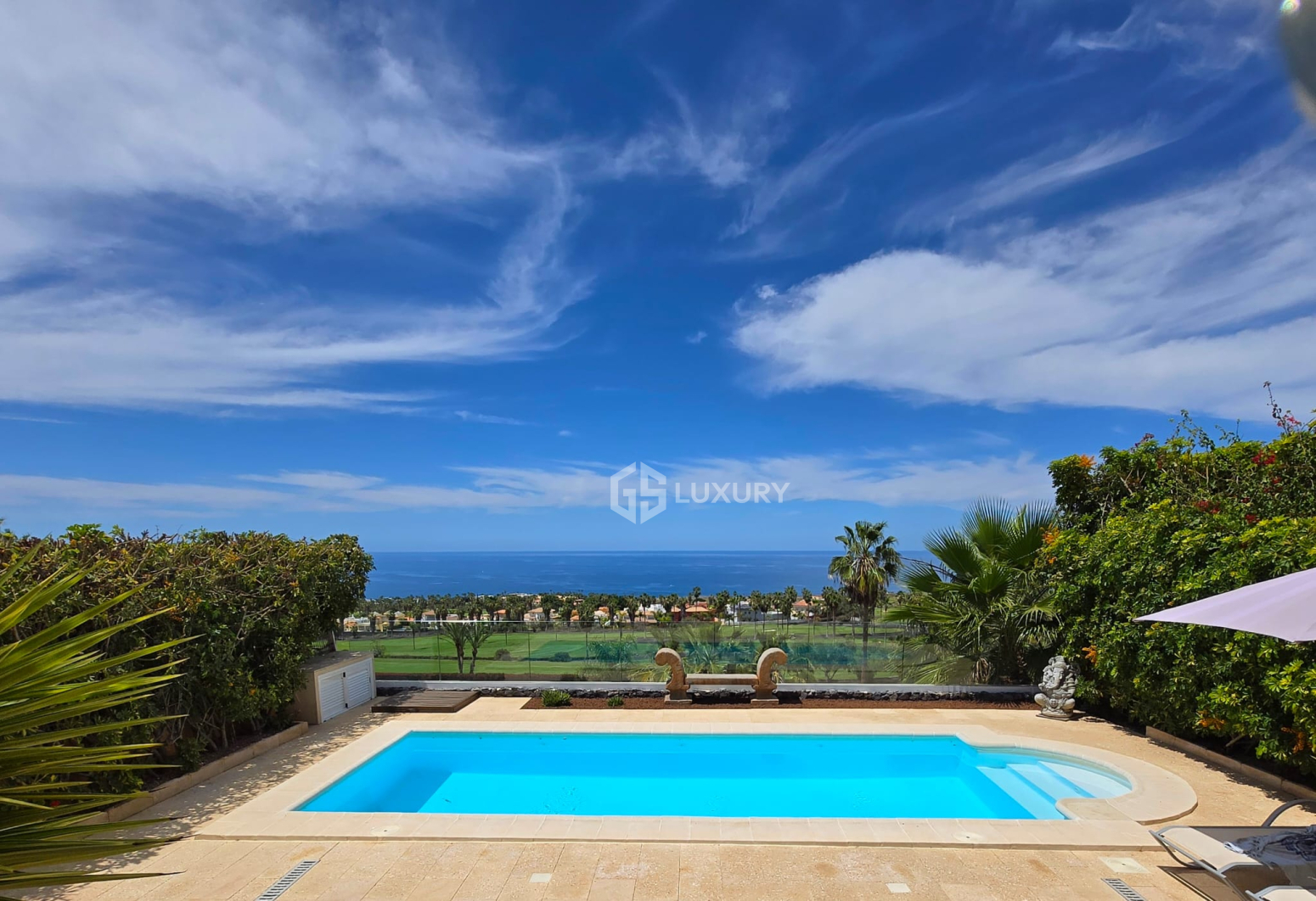 Exclusive Villa with Private Pool and Panoramic Views of the Golf and Ocean in Costa Adeje Golf