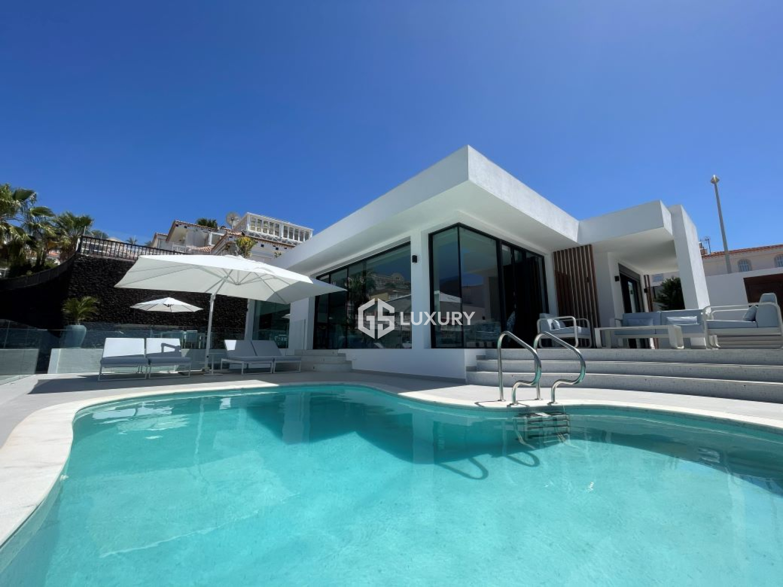 Dream Villa with Panoramic Views
