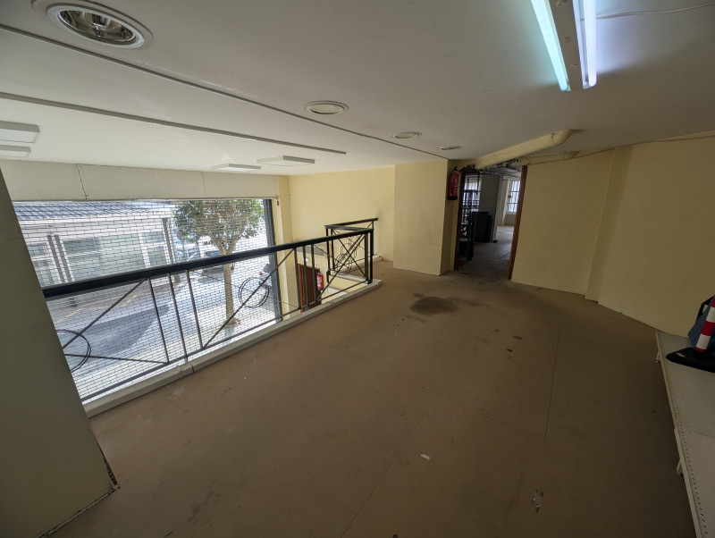 Local comercial 428 m² en centro de Colindres