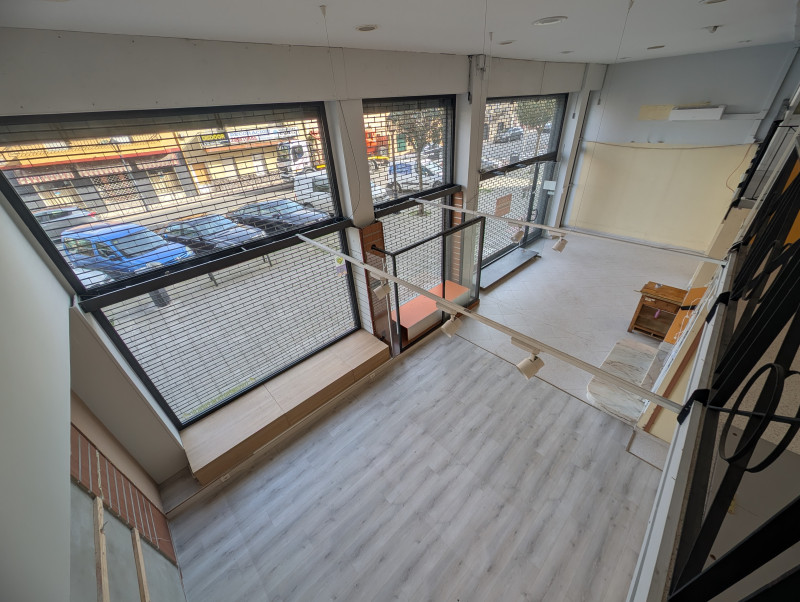Local comercial 428 m² en centro de Colindres