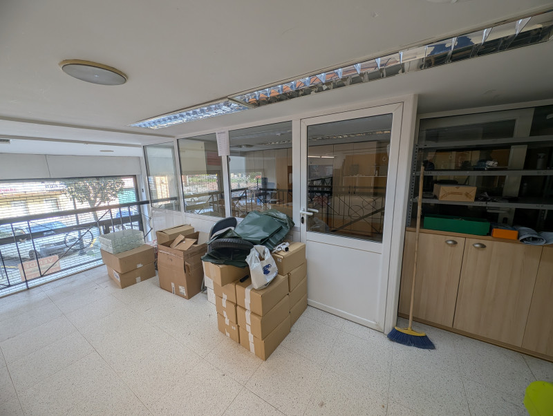 Local comercial 428 m² en centro de Colindres
