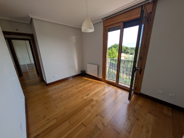 Piso de 2 habitaciones con 2 terraza en Colindres