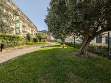 Piso de 2 habitaciones con 2 terraza en Colindres