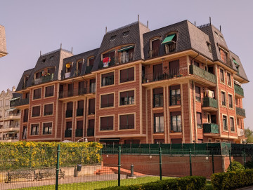 Piso de 2 habitaciones con 2 terraza en Colindres