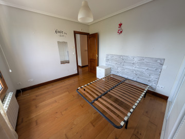 Piso de 2 habitaciones con 2 terraza en Colindres