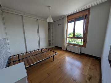 Piso de 2 habitaciones con 2 terraza en Colindres